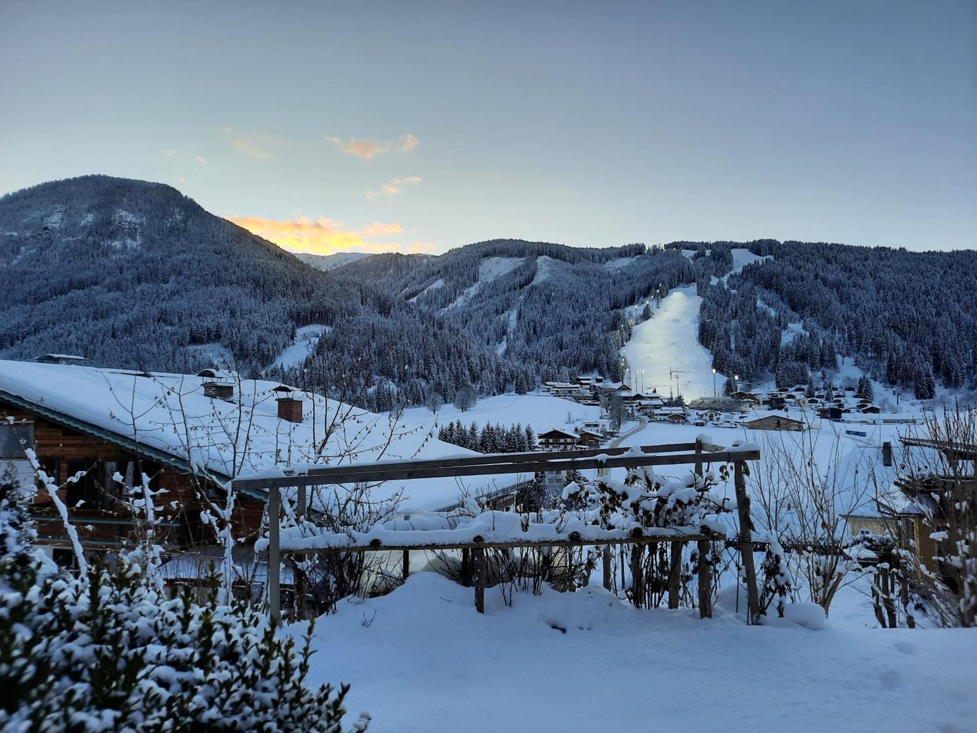 Haus Traninger Apartment Flachau Exterior photo